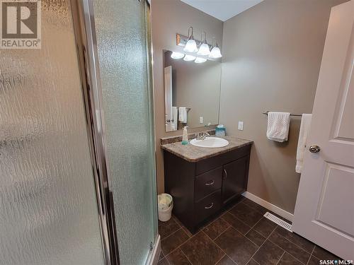 456 3Rd Avenue W, Unity, SK - Indoor Photo Showing Bathroom