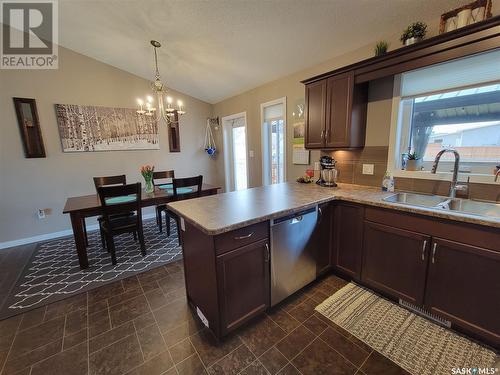 456 3Rd Avenue W, Unity, SK - Indoor Photo Showing Kitchen With Double Sink