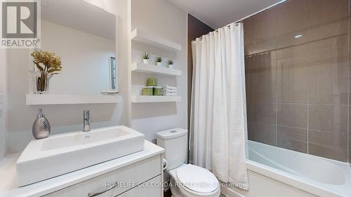 Se 501 - 9199 Yonge Street, Richmond Hill, ON - Indoor Photo Showing Bathroom