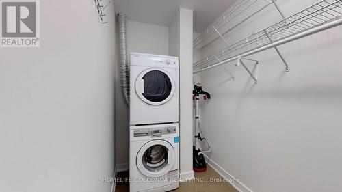 Se 501 - 9199 Yonge Street, Richmond Hill, ON - Indoor Photo Showing Laundry Room