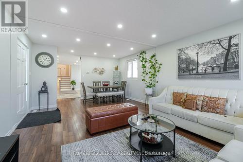 17 Shirley Street, Orangeville, ON - Indoor Photo Showing Living Room