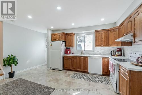 17 Shirley Street, Orangeville, ON - Indoor Photo Showing Kitchen