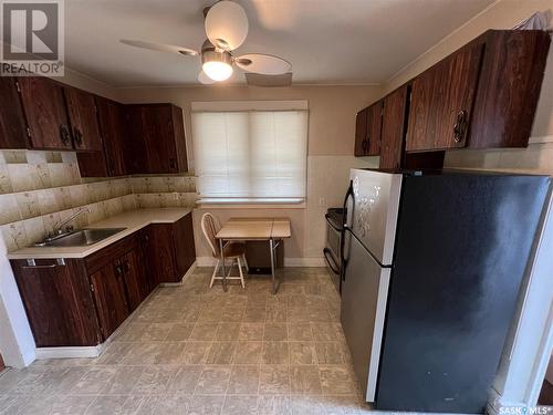 1144 Broder Street, Regina, SK - Indoor Photo Showing Kitchen