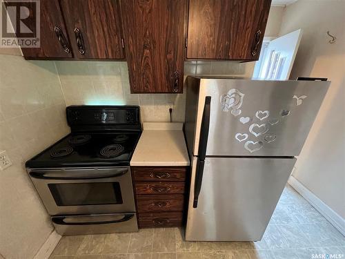 1144 Broder Street, Regina, SK - Indoor Photo Showing Kitchen