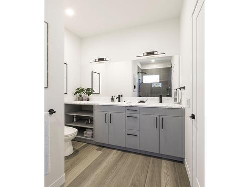 1 - 6145 Parnaby Road, Cranbrook, BC - Indoor Photo Showing Bathroom