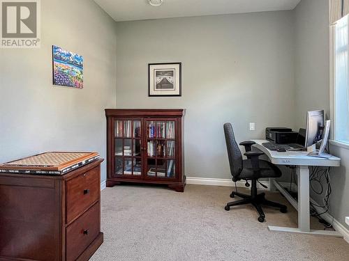 2450 Radio Tower Road Unit# 121, Oliver, BC - Indoor Photo Showing Office