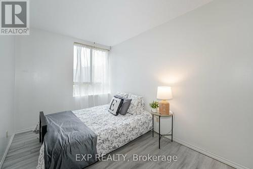 112 - 61 Markbrook Lane, Toronto, ON - Indoor Photo Showing Bedroom