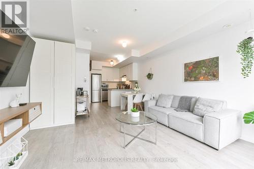 503 - 1711 Pure Springs Boulevard, Pickering, ON - Indoor Photo Showing Living Room