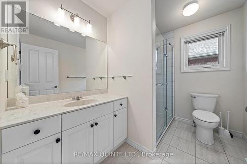 13 Vertis Court, Belleville, ON - Indoor Photo Showing Bathroom