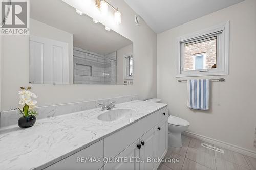13 Vertis Court, Belleville, ON - Indoor Photo Showing Bathroom