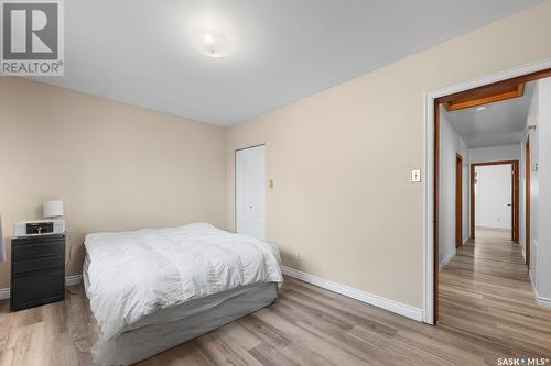 1431 Macpherson Avenue, Regina, SK - Indoor Photo Showing Bedroom