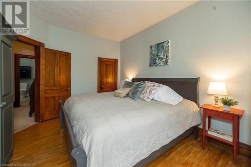 1324 4Th Avenue W, Owen Sound, ON - Indoor Photo Showing Bedroom