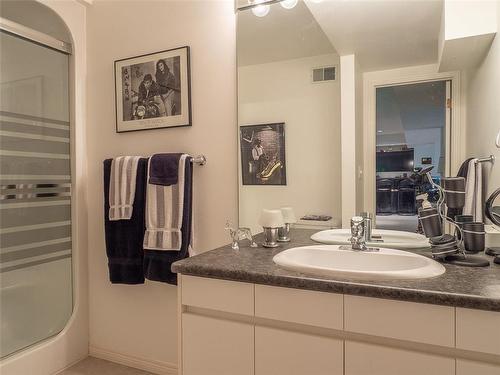 173 Ridgedale Crescent, Winnipeg, MB - Indoor Photo Showing Bathroom