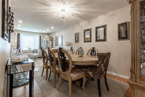 4329 Concord Avenue, Lincoln, ON - Indoor Photo Showing Dining Room