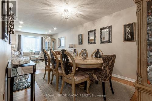 4329 Concord Avenue, Lincoln, ON - Indoor Photo Showing Dining Room