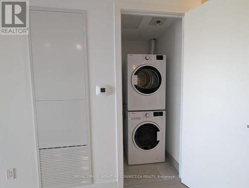 2506 - 47 Mutual Street, Toronto, ON - Indoor Photo Showing Laundry Room