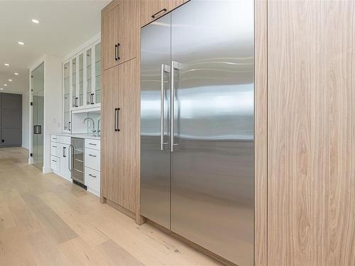 1157 Spirit Crt, Langford, BC - Indoor Photo Showing Kitchen With Upgraded Kitchen