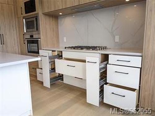 1157 Spirit Crt, Langford, BC - Indoor Photo Showing Kitchen