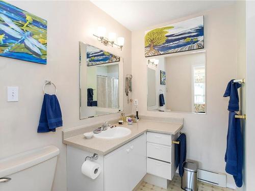 3-4750 Uplands Dr, Nanaimo, BC - Indoor Photo Showing Bathroom