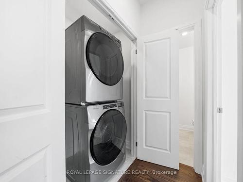 31 Persica St, Richmond Hill, ON - Indoor Photo Showing Laundry Room