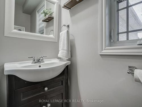 339 Lewis Dr, Orangeville, ON - Indoor Photo Showing Bathroom