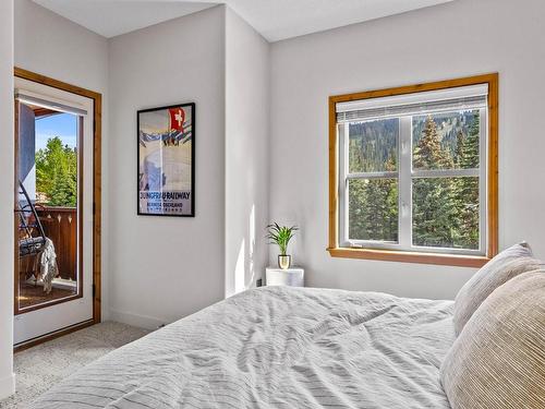 59-6005 Valley Drive, Kamloops, BC - Indoor Photo Showing Bedroom