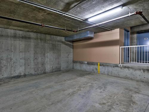 59-6005 Valley Drive, Kamloops, BC - Indoor Photo Showing Garage