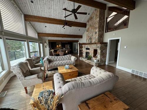 6488 Monck Park Rd, Merritt, BC - Indoor Photo Showing Living Room With Fireplace