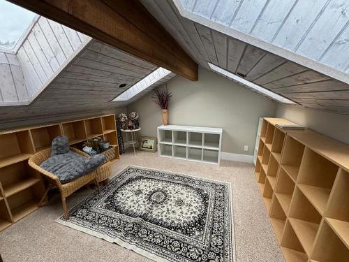 6488 Monck Park Rd, Merritt, BC - Indoor Photo Showing Other Room