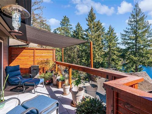491 Woodhaven Dr, Nanaimo, BC - Outdoor With Deck Patio Veranda