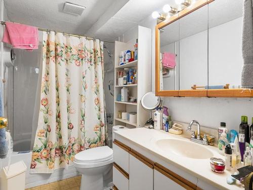 2891 Burde St, Port Alberni, BC - Indoor Photo Showing Bathroom