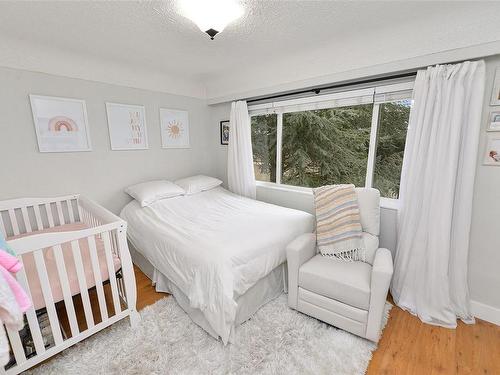 4091 Wilkinson Rd, Saanich, BC - Indoor Photo Showing Bedroom
