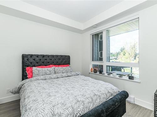 214-960 Reunion Ave, Langford, BC - Indoor Photo Showing Bedroom