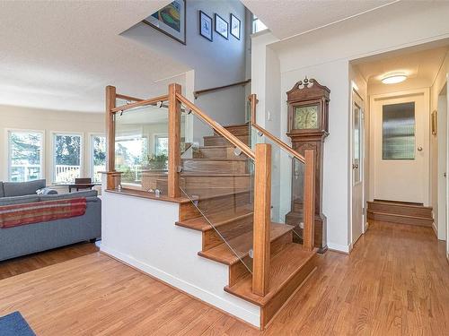 3491 Mayfair Dr, Saanich, BC - Indoor Photo Showing Other Room