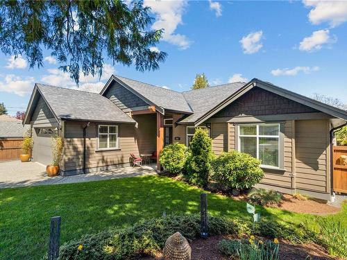 352 Allwood Rd, Parksville, BC - Outdoor