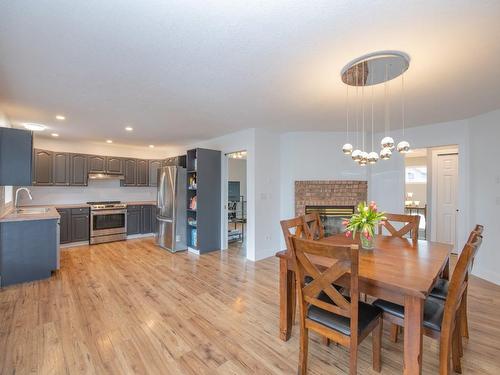 4301 9 Street, Vernon, BC - Indoor Photo Showing Dining Room