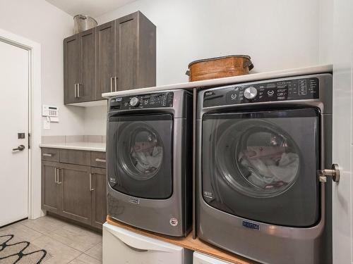 8-900 Mt Ida Drive, Vernon, BC - Indoor Photo Showing Laundry Room