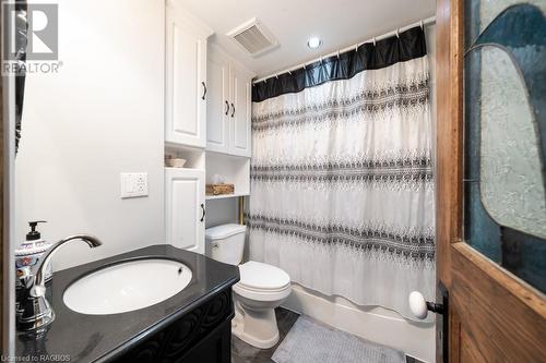 158 Kinross Street, Priceville, ON - Indoor Photo Showing Bathroom