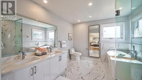 1372 Eddie Shain Drive, Oakville, ON - Indoor Photo Showing Bathroom