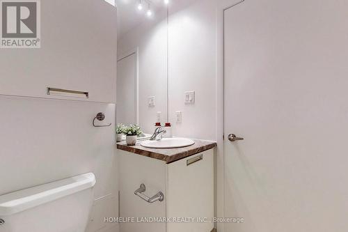 3005 - 37 Grosvenor Street, Toronto, ON - Indoor Photo Showing Bathroom