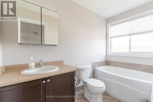 339 Florence Drive, Peterborough, ON - Indoor Photo Showing Bathroom