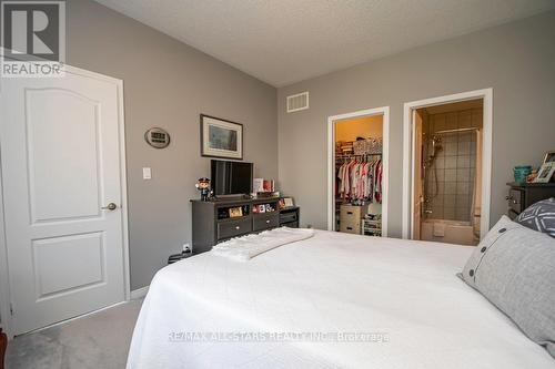 20 Deacon Crescent, Kawartha Lakes, ON - Indoor Photo Showing Bedroom