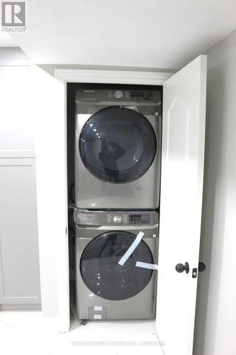 100 Rising Hill (Bsmnt) Ridge, Brampton, ON - Indoor Photo Showing Laundry Room