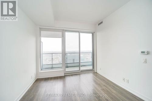# 3207 - 5 Buttermill Avenue, Vaughan, ON - Indoor Photo Showing Other Room