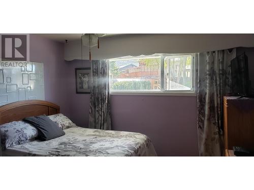 1428 Dartmouth Street Street, Penticton, BC - Indoor Photo Showing Bedroom