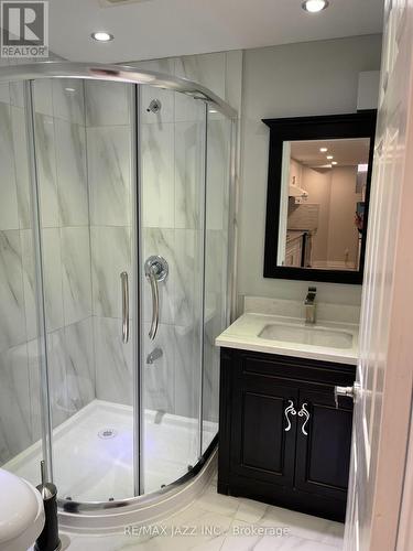108 Fallingbrook Street, Whitby, ON - Indoor Photo Showing Bathroom