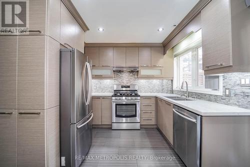 803 - 28 Rosebank Drive, Toronto, ON - Indoor Photo Showing Kitchen With Double Sink With Upgraded Kitchen