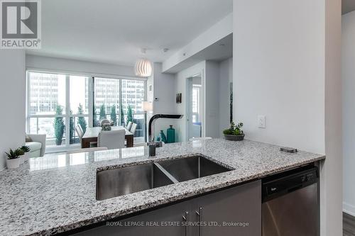 615 - 60 Berwick Avenue, Toronto, ON - Indoor Photo Showing Kitchen With Double Sink
