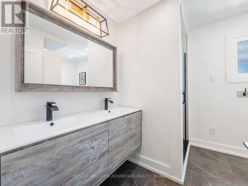 178 Coleridge Avenue, Toronto, ON - Indoor Photo Showing Bathroom