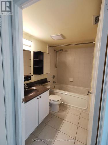 2505 - 35 Bales Avenue, Toronto, ON - Indoor Photo Showing Bathroom